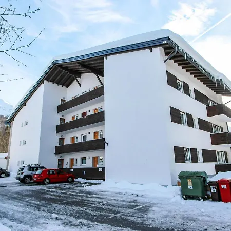 Am Birkenhain.17 *